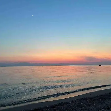 Holiday home Sunkissed Beachfront Skala Fourkas