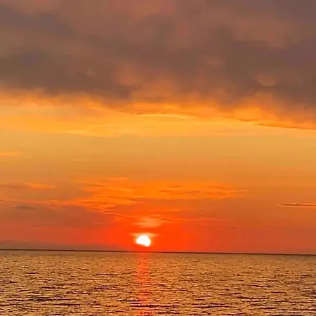 Sunkissed Beachfront *